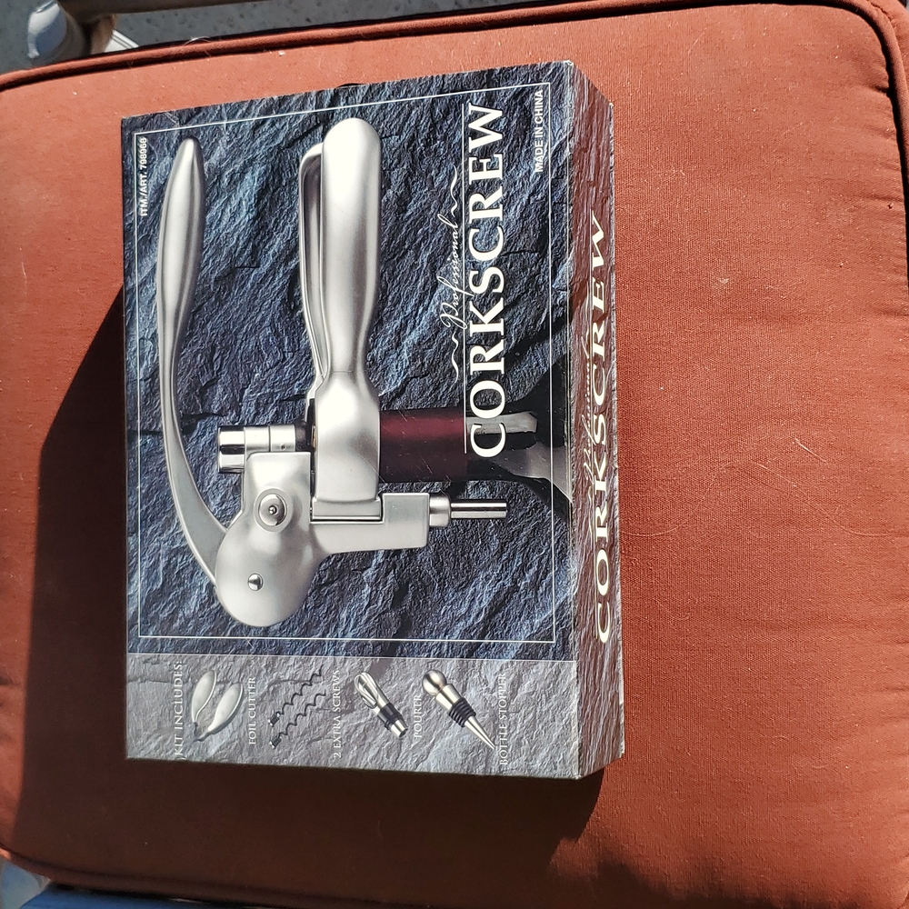 Professional corkscrew kit